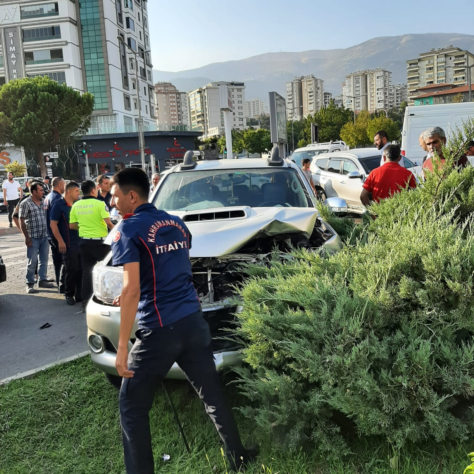 Kahramanmaraş’ta trafik kazası: 5 yaralı Kahramanmaraş’ta trafik kazası: 5 yaralı Kahramanmaraş’ta iki aracının dikkatsizlik sonucu