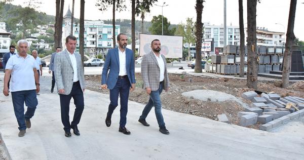 Özdemir; Türkoğlu, Osman Okumuş Başkan ile Birlikte Çok Güzel Bir Şehre Dönüştü