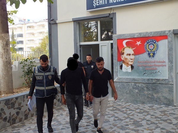 Kahramanmaraş’ta sahte polisler gerçek polislerden kaçamadı