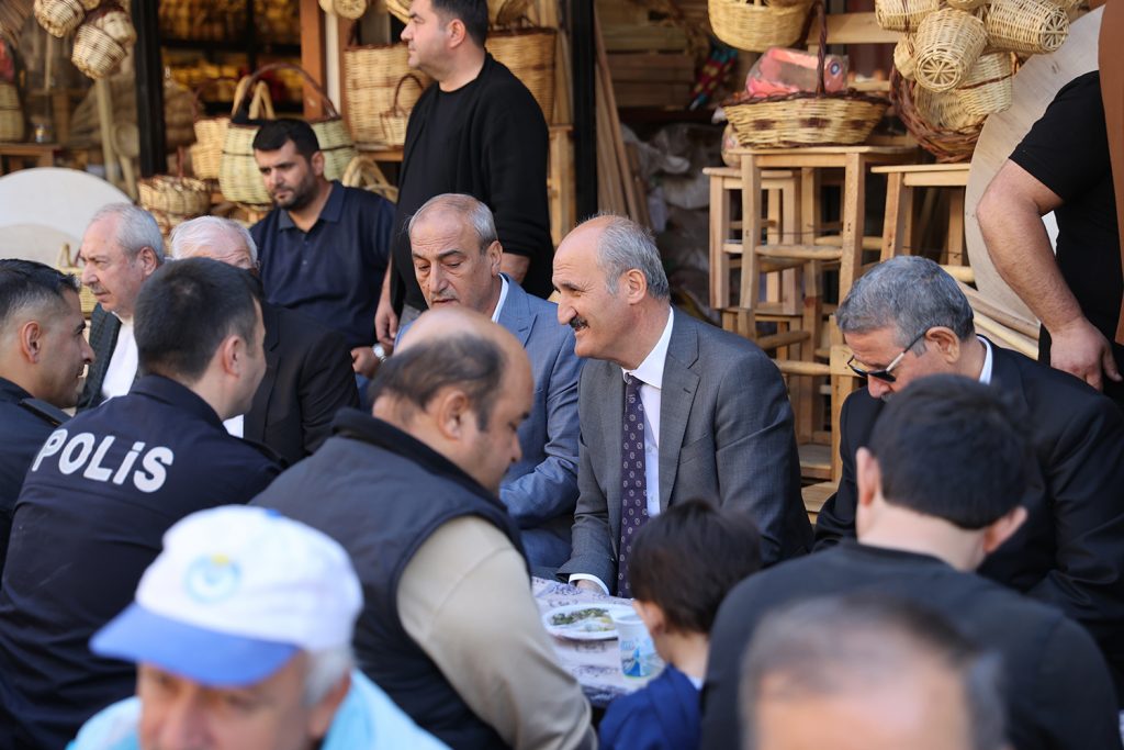 TARİHİ ÇARŞI VE SOKAKLARIMIZ GÜN YÜZÜNE ÇIKIYOR 1 NSRT2060 2