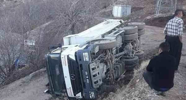 Kahramanmaraş’ta Kamyon Devrildi: 2