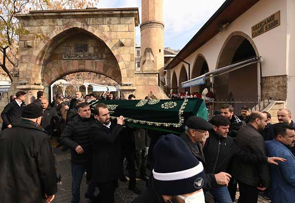 KAHRAMANMARAŞ’TA SON YOLCULUĞUNA UĞURLANDI