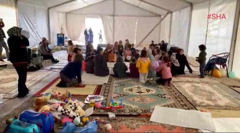 Cami imamı depremzede çocuklar için şarkı söyledi Kahramanmaraş’ta imam emeklisi,