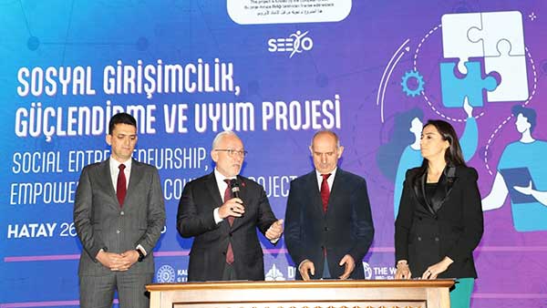 Sosyal Girişimcilik Merkezi İçin İmzalar Atıldı Büyükşehir Belediyesi tarafından Sosyal