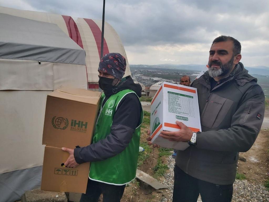 Kahramanmaraş İHH’dan Türkmenlere destek Kahramanmaraş İnsani Yardım Derneği, Türkmen depremzedelere