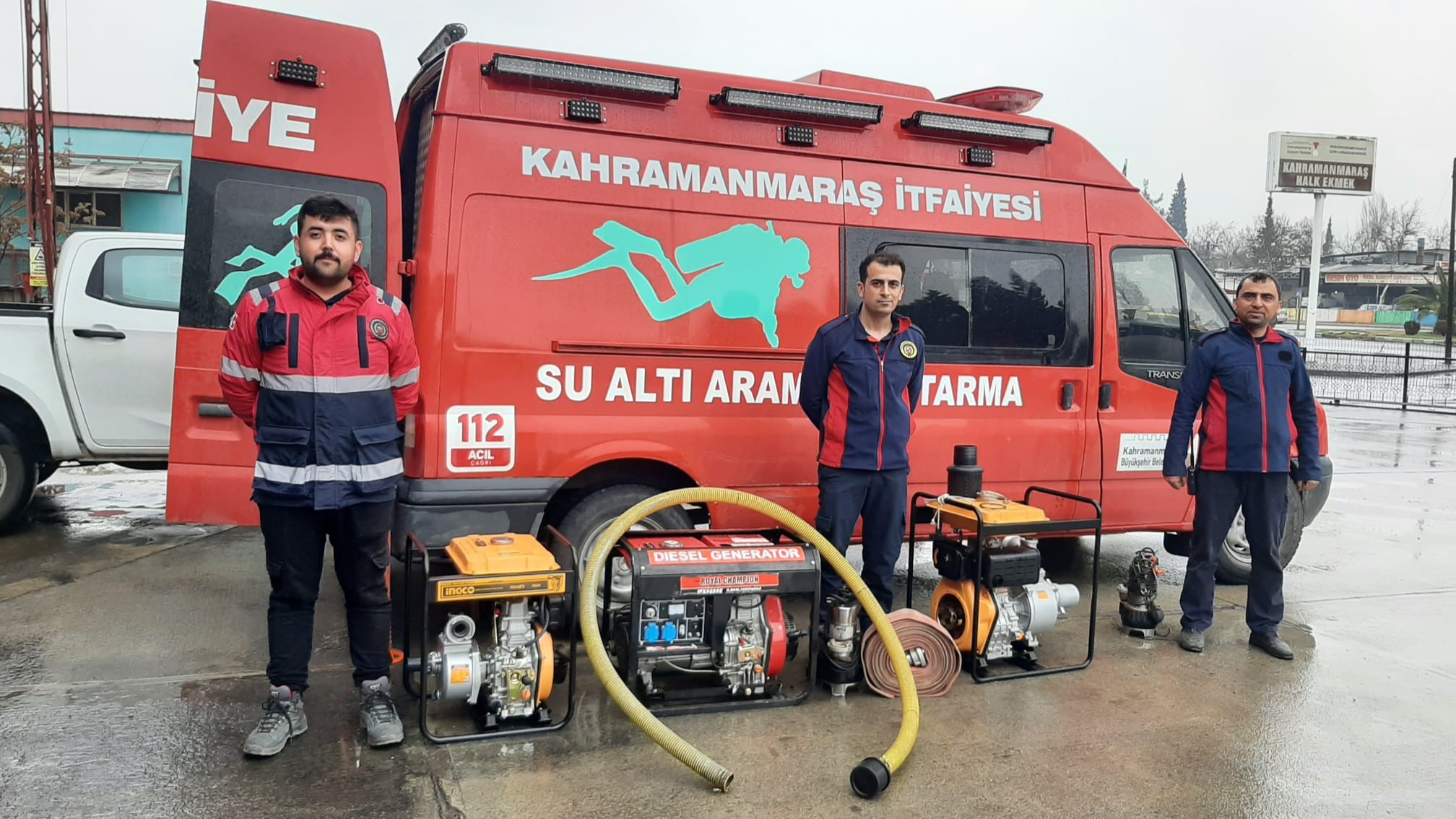 Büyükşehir’den Şanlıurfa’ya Personel ve Ekipman Desteği Büyükşehir Belediyesi, Şanlıurfa’da meydana