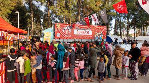 TÜRGEV Kardeşlik Sofrasını Türkoğlu’nda kurdu