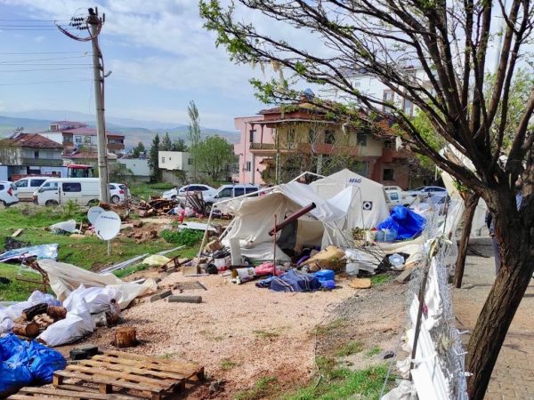 Pazarcık’ta hortum paniği