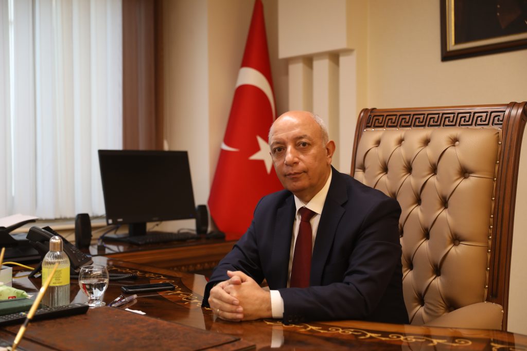 PROF. DR. ISMAIL BAKAN