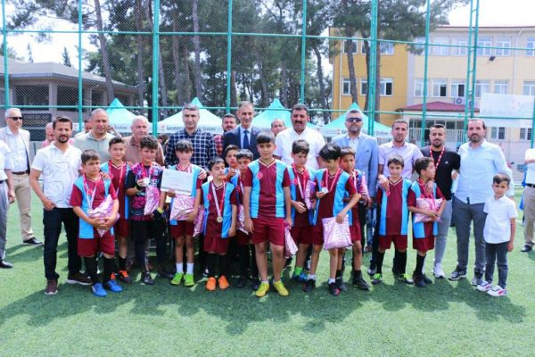 Dulkadiroğlu’da İlkokullar Arası Futbol Turnuvası Düzenlendi