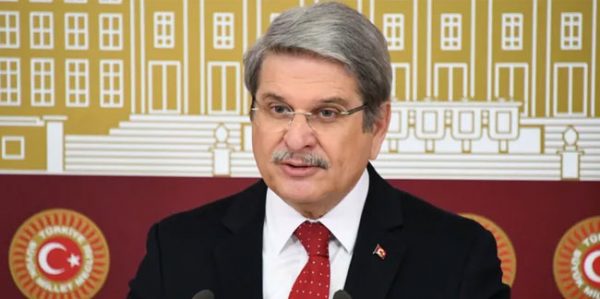 Aytun Çıray zehir zemberek sözlerle İYİ Parti’den istifa etti