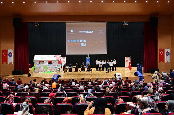 Başkan Güngör; “Gönlümüzde Hala Aynı Acı ve Özlem Var” Depremde