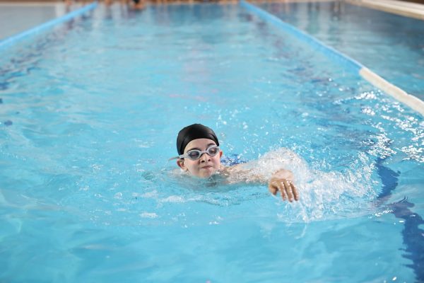 Onikişubat Belediyesi, yaz yüzme kurslarının başlangıcını yaptı
