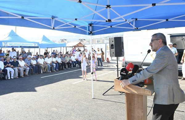 Başkan Güngör, “Kalıcı Konutların da 1 Yıl İçerisinde Teslimi Yapılacak