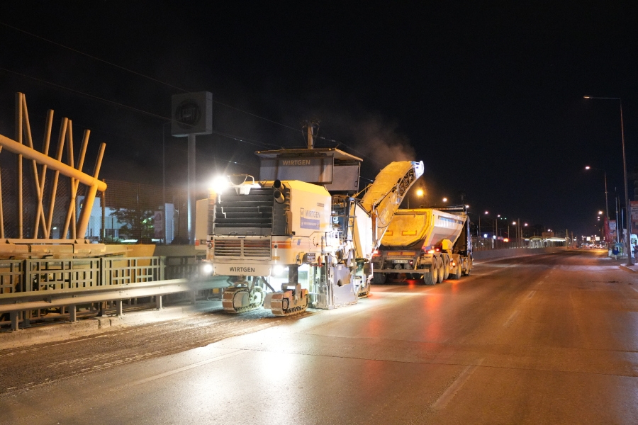 Bursa Büyükşehir Belediyesi, bir taraftan yeni yollar açarken, diğer taraftan