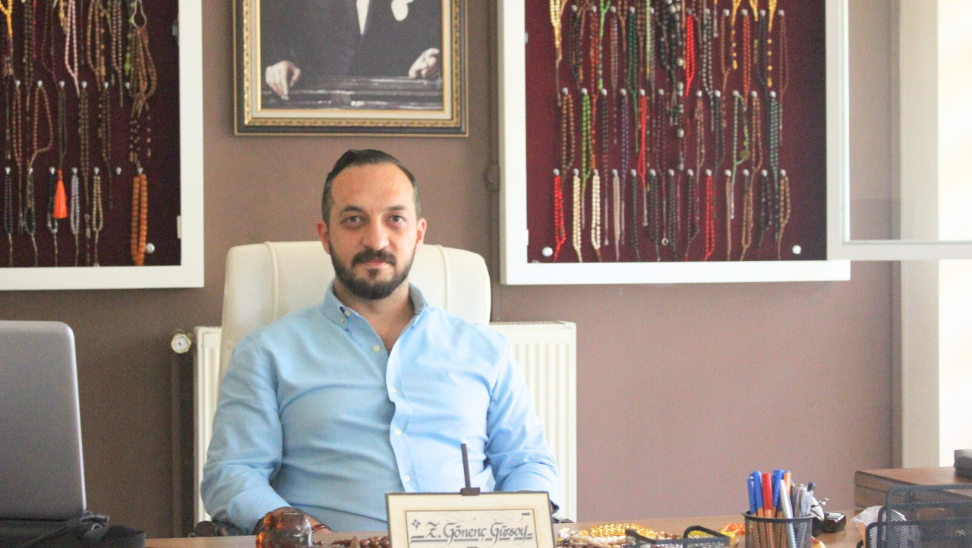 Ankara’dan Dünyaya Tesbih Yolculuğu Başlıklar1 Ankara’dan Dünyaya Tesbih Yolculuğu2 “Tesbihleri Sana Emanet Ediyorum Oğlum”3