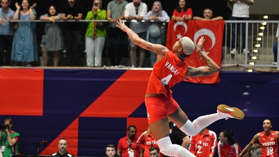 A Milli Kadın Voleybol Takımı, Avrupa Şampiyonası C grubunda Azerbaycan
