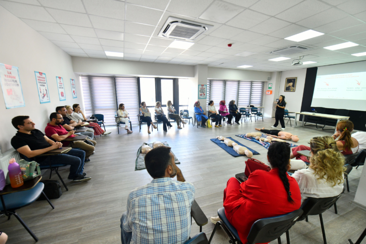 Çocuk Etkinlik Merkezleri Personeline Özel İlk Yardım Eğitimi Kaliteli hizmet