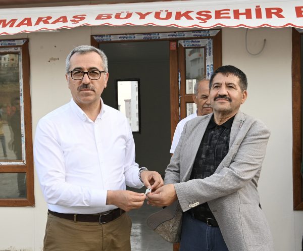 Geçici İş Yerleri İle Esnafın Umutları Canlanıyor 3 gecici carsi ziyareti 4