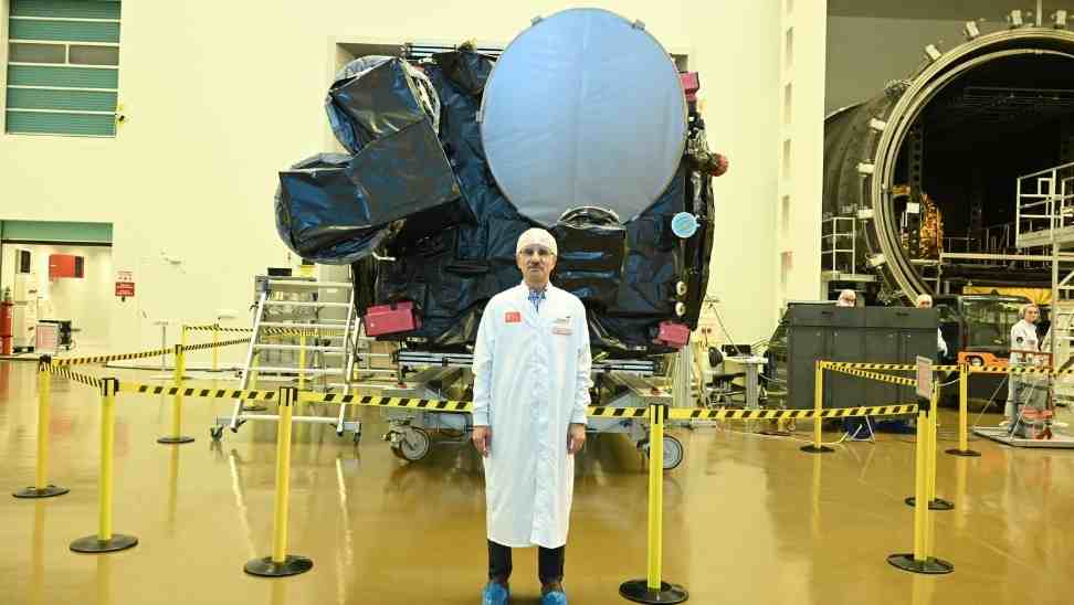 TURKSAT 6A’da Heyecan Dorukta Ulaştırma ve Altyapı Bakanı Abdulkadir Uraloğlu,