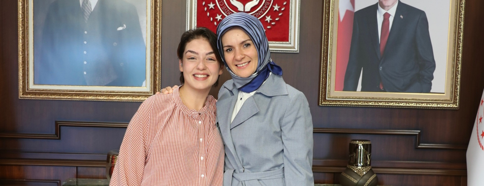 Aile ve Sosyal Hizmetler Bakanı Mahinur Özdemir Göktaş, yarışma programı