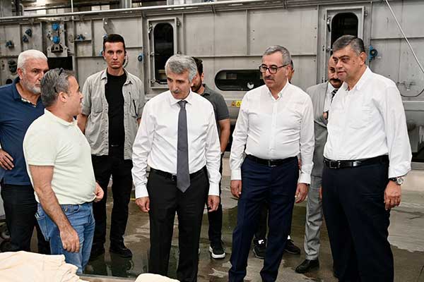 Deprem sonrası şehrimizde ticaretin