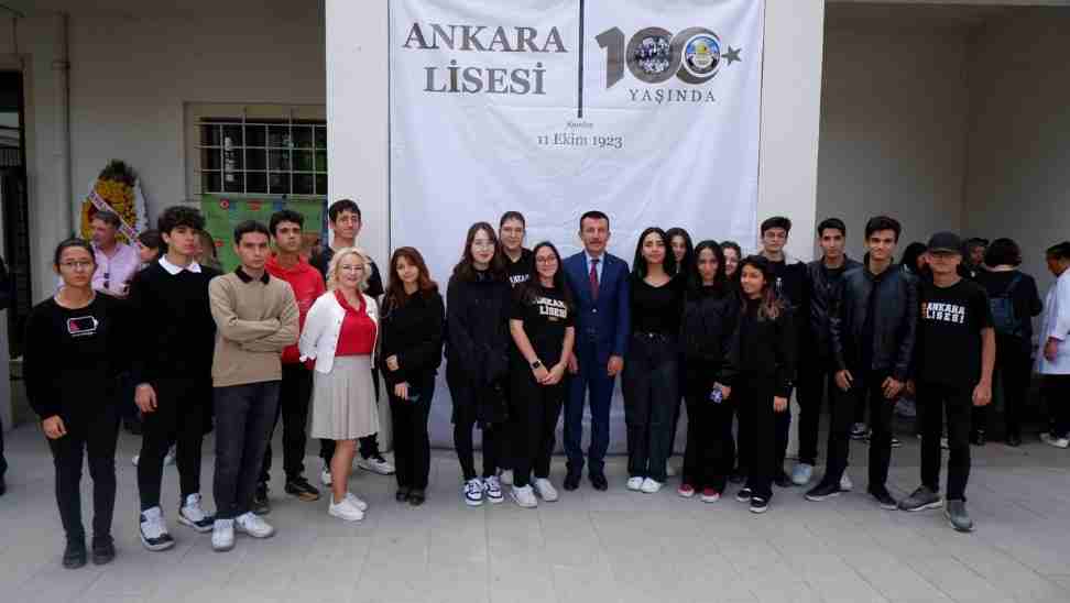 Başlıklar1 Cumhuriyet ile yaşıt Ankara Lisesi 100’üncü yılını kutladı2 “Ankara Lisesi