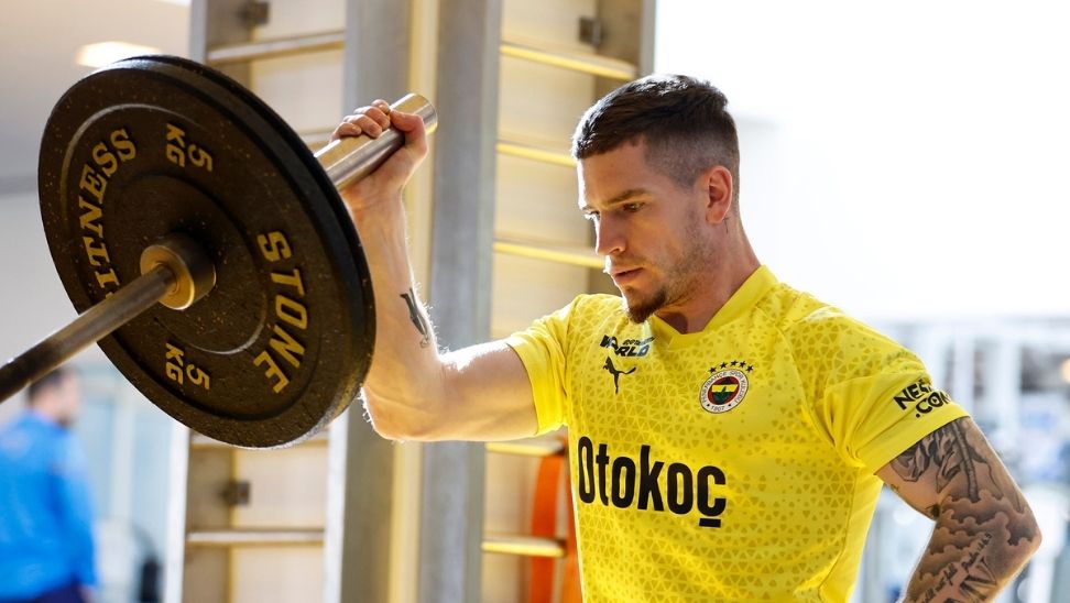 Fenerbahçe Hatayspor maçına hazırlanıyor Fenerbahçe Hatayspor maçına hazırlanıyor BHA SPOR SERVİSİ Fenerbahçe, Trendyol Süper