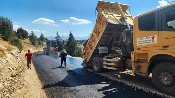 Göksun’da Grup ve Mahalle Yolları Yenilendi