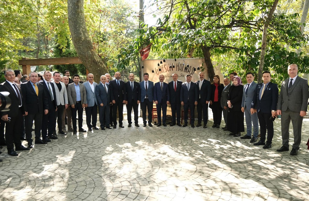 Kale’de belediye ev sahipliğinde Belediye Sosyal Tesisleri’nde düzenlenen kahvaltı programının
