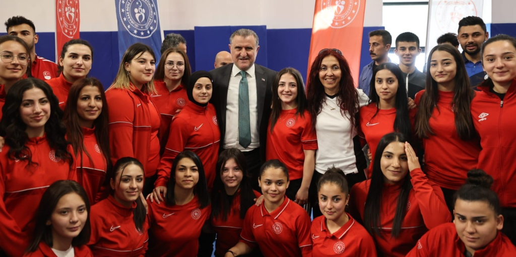 Spor Yapan Her Çocuğun Huzuru Var, Ailesi İle Çevresi De Mutlu” 5 SPOROSMANASKINBAK