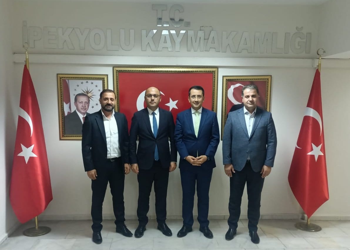 TİMBİR ve BHA heyeti, Van’da temaslarda bulundu TİMBİR ve BHA heyeti, Van’da temaslarda bulundu Cumhurbaşkanı Recep Tayyip Erdoğan’ın