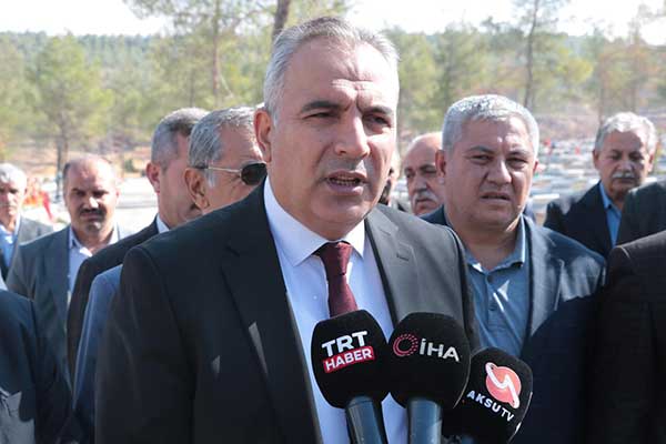 Onikişubat Muhtarlar Derneği üyeleri, Muhtarlar Günü çerçevesinde düzenlenen etkinliği bu