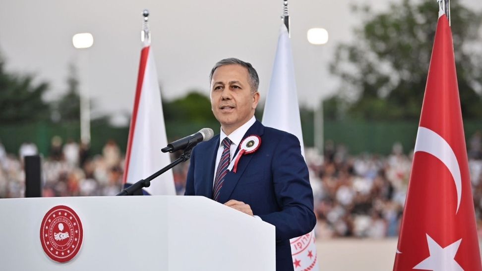 Bakan Yerlikaya: En ufak bir göç akımının gelmesini istemiyoruz İçişleri