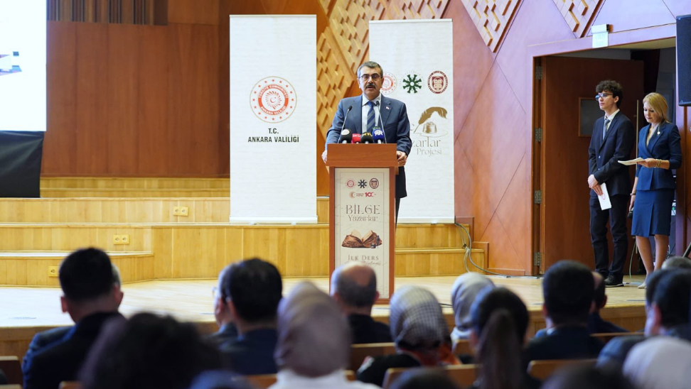 Yusuf Tekin İlk Ders Açılış Programı’na katıldı Yusuf Tekin İlk Ders Açılış Programı’na katıldı Milli eğitim Bakanı