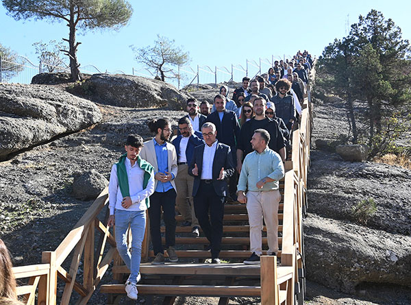 Ali Kayası Cam Teras ve Turizm Tesisleri’nde mimar ve mühendislerle