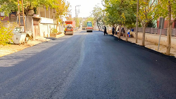 Büyükşehir, Pazarcık’ta Bir Mahallenin Daha Ulaşımını İyileştiriyor