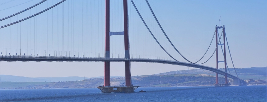 Çanakkale Boğazı yoğun sis sebebiyle görüş mesafesinin düşmesi nedeniyle 09:05