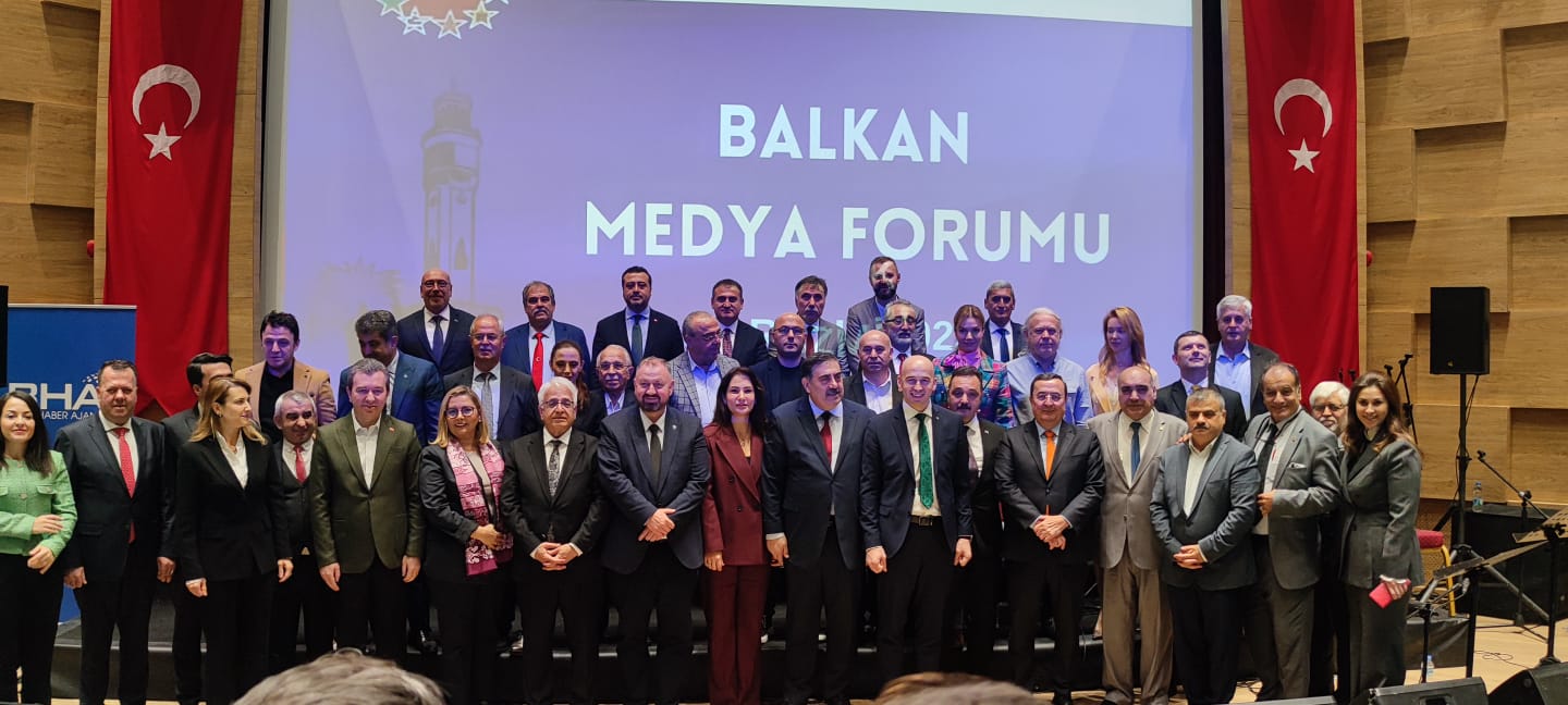 Türk Balkan Medya Forumu, İzmir’de düzenlendi Türk Balkan Medya Forumu, İzmir’de düzenlendi İçişleri Bakanlığı Sivil Toplumla