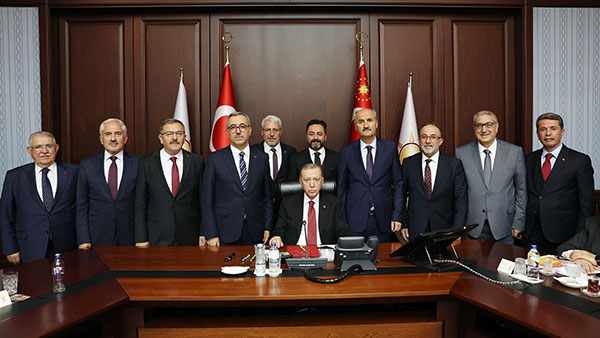 Cumhurbaşkanı Erdoğan, Kahramanmaraş Heyetini Kabul Etti AK Parti Kahramanmaraş Milletvekilleri, Büyükşehir Belediye Başkanı Hayrettin Güngör, AK
