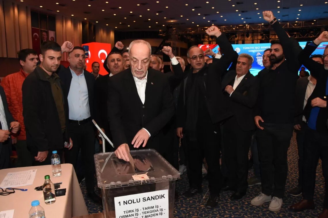 Türkiye İşçi Sendikaları Konfederasyonu 24’üncü Olağan Genel Kurulu, 30 Kasım-02