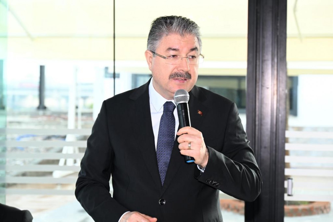 “Osmaniye’mize ne katarsak, beni mutlu eder” || Mia Haber Osmaniye Valisi Dr. Erdinç Yılmaz, Çalışan Gazeteciler Gününedeniyle basın mensupları