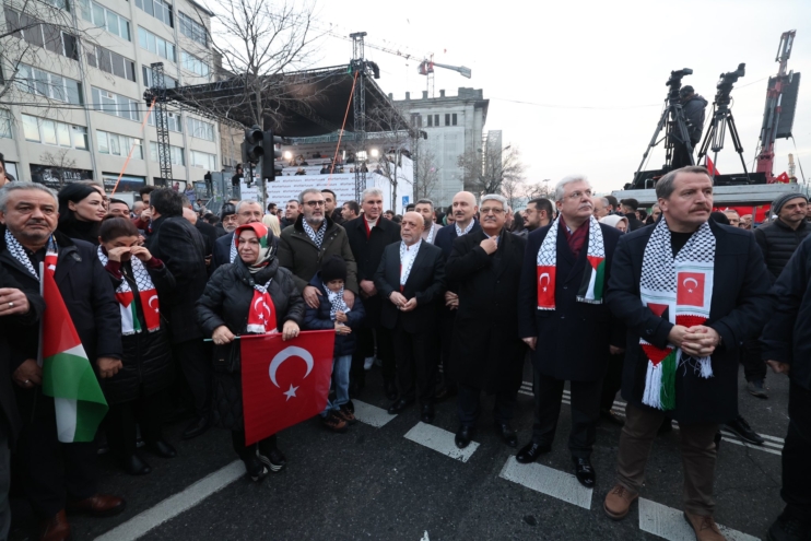 Başkan Yüce, Milli İrade Platformu’nun 400’e yakın sivil toplum kuruluşuyla