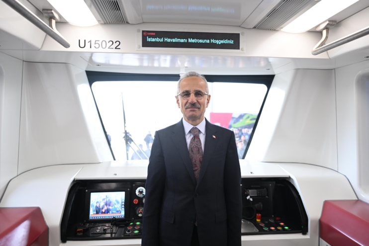 İstanbul Havalimanı Metrosu sürücüsüz yerli tren seti raylara çıkmaya hazır İstanbul Havalimanı Metrosu sürücüsüz yerli tren seti raylara çıkmaya hazır