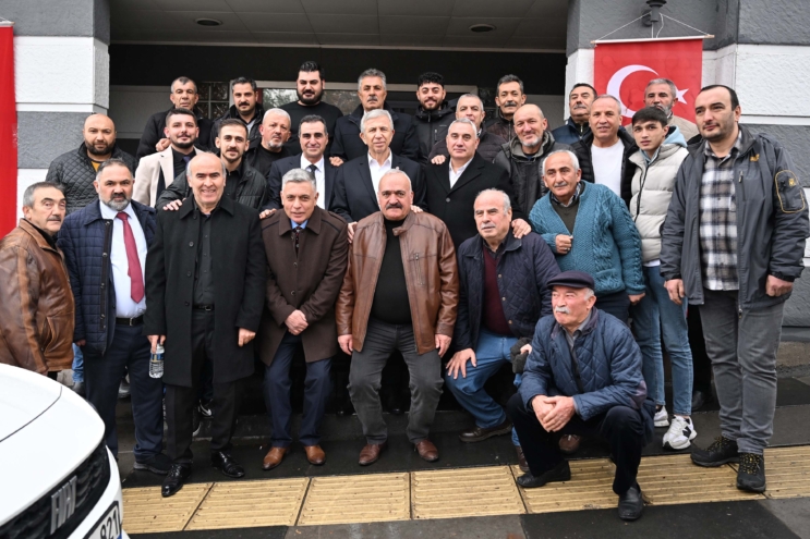 Mansur Yavaş taksici esnafı ile bir araya geldi Mansur Yavaş taksici esnafı ile bir araya geldi Ankara Büyükşehir