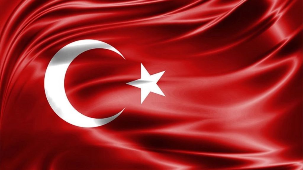 Başkan Güngör, “Milletimizin Başı Sağ Olsun” 1 Turk Bayragi