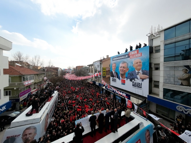 Başlıklar1 Yenimahalle’de coşkulu kalabalık: