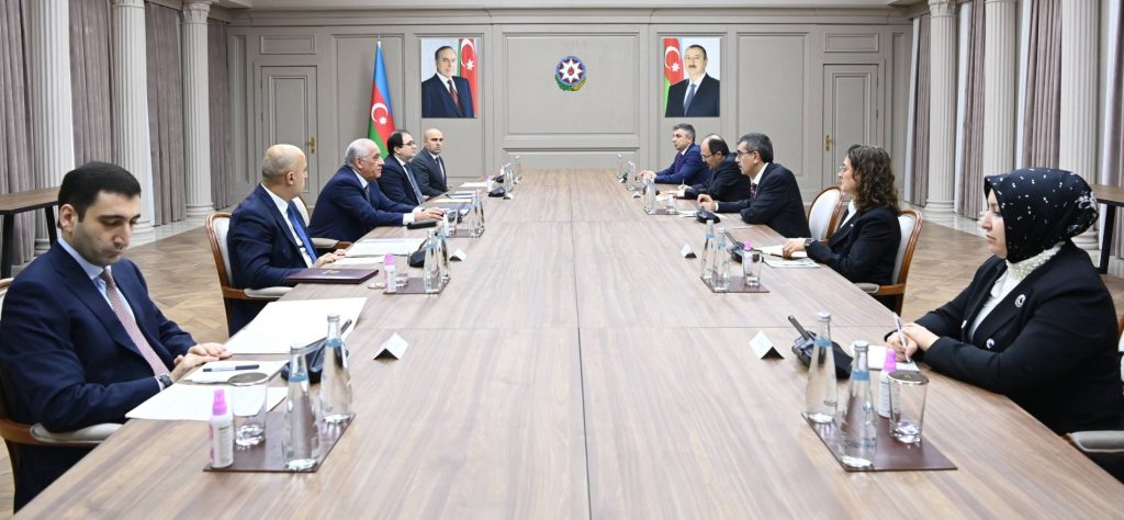 31173944 BAKAN TEKYN AZERBAYCAN BAYBAKANI ASADOV YLE GORUYTU
