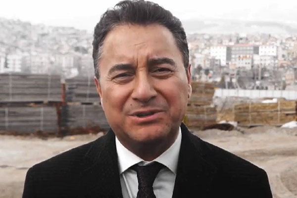 Ali Babacan, uyardığı otelin enkazının önünden seslendi