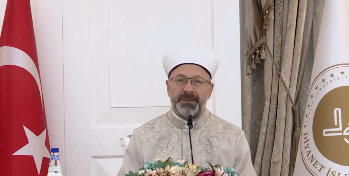 Diyanet İşleri Başkanı Ali Erbaş, sosyal medya hesabından yaptığı yazılı